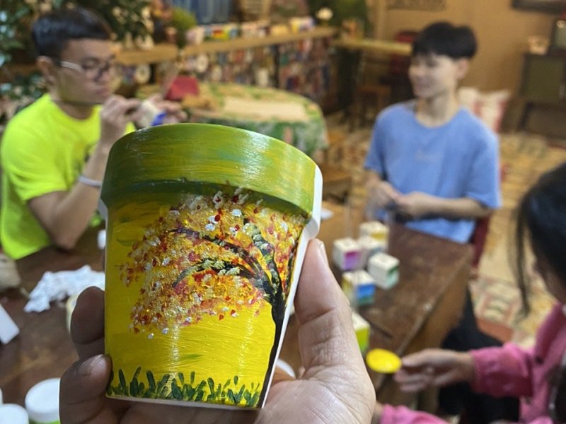 Quiet Art Cafe - Quiet coffee experience for deaf children in the heart of Da Lat 12