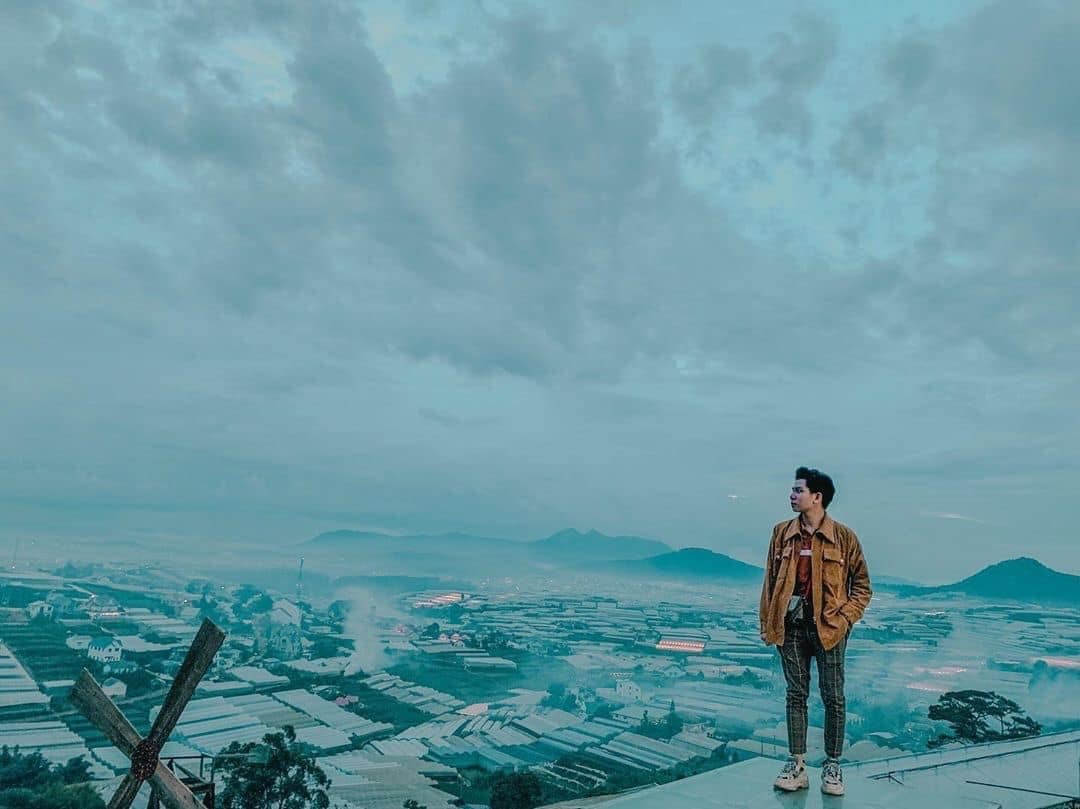 Vu Thi Village - Hunting for a coffee shop with a sparkling view of Da Lat 8