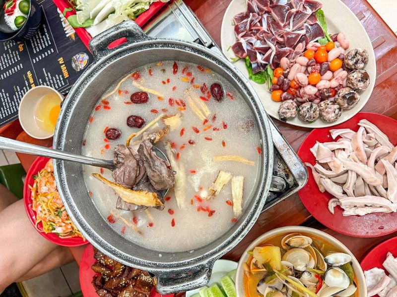 12 places to enjoy famous delicious Hanoi porridge hot pot 5