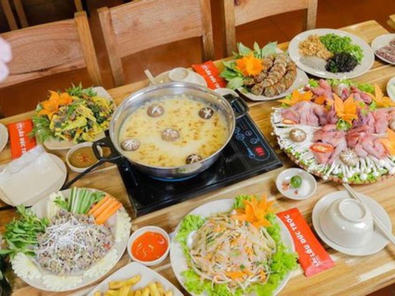 12 places to enjoy famous delicious Hanoi porridge hotpot 6