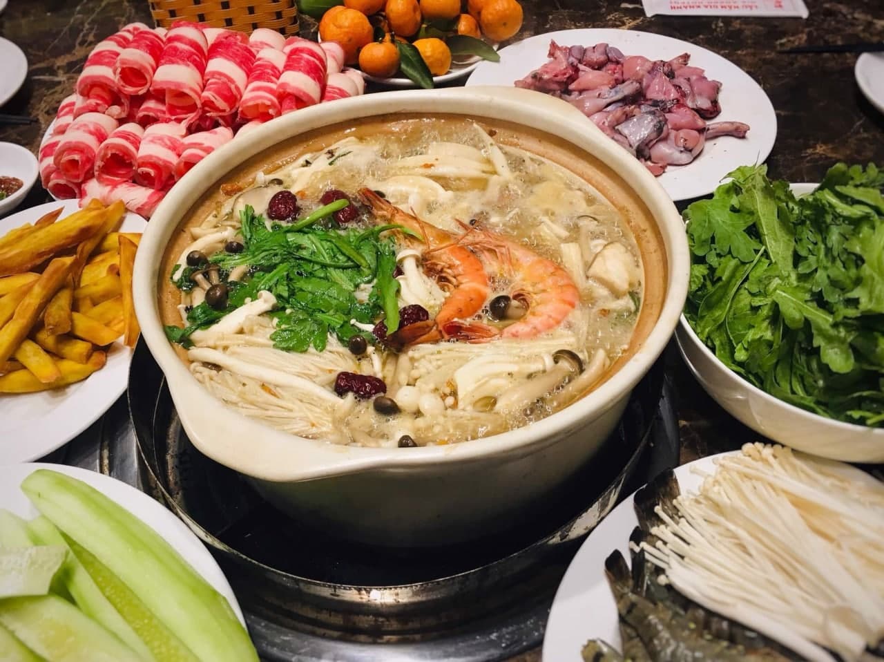 Gia Khanh Mushroom Hot Pot - Impressive sweetness of Hanoi cuisine 7