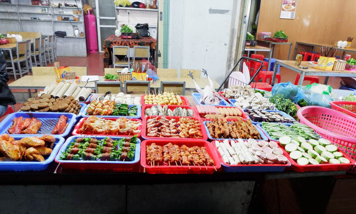 Sapa Hoa Phuong grilled hot pot - Let's explore the island of delicious restaurants that attract customers 6