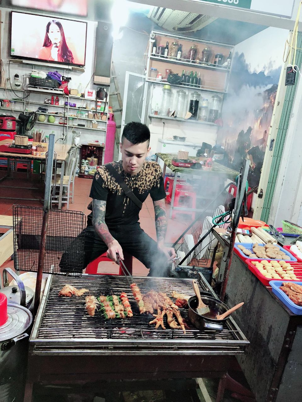 Sapa Hoa Phuong grilled hot pot - Let's explore the island of delicious restaurants that attract customers 9