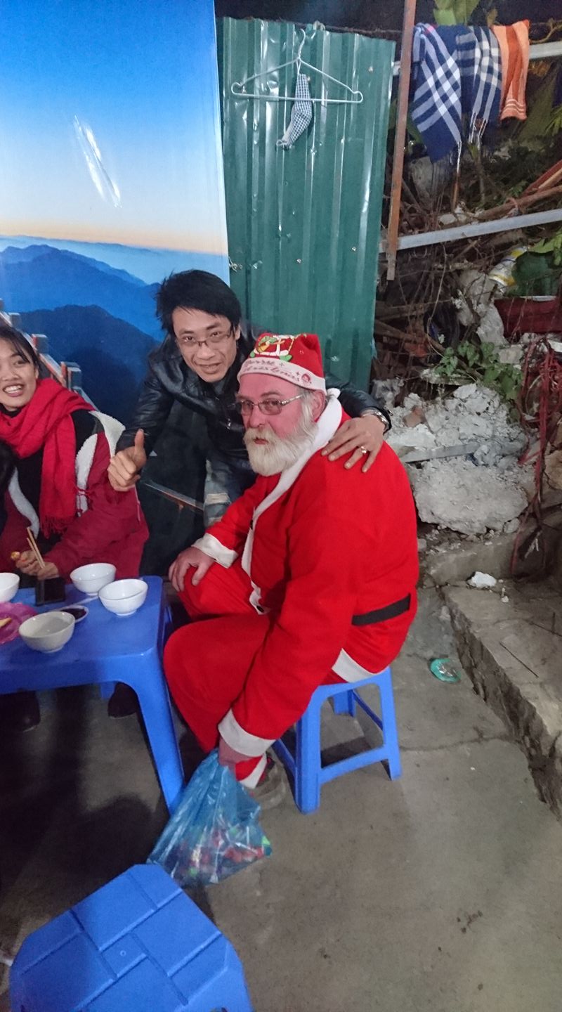 Hoa Phuong Sapa Grilled Hotpot - Let's discover delicious restaurants that attract customers 24