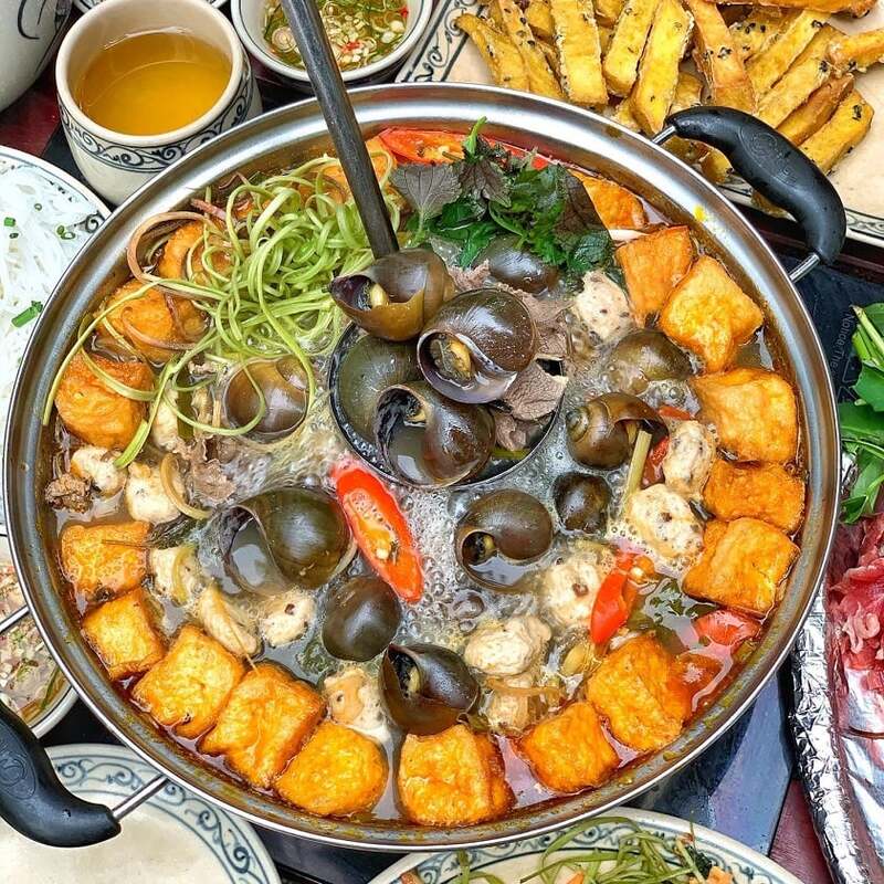 Experience Hanoi snail hot pot with 10 famous restaurants 4