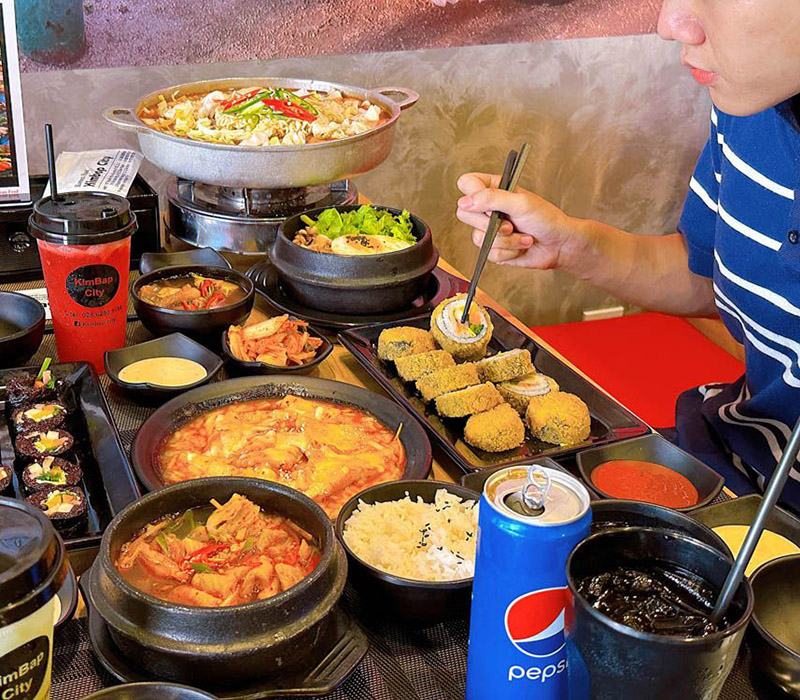 Top 8 Saigon tokbokki hot pot restaurants with Korean taste 9