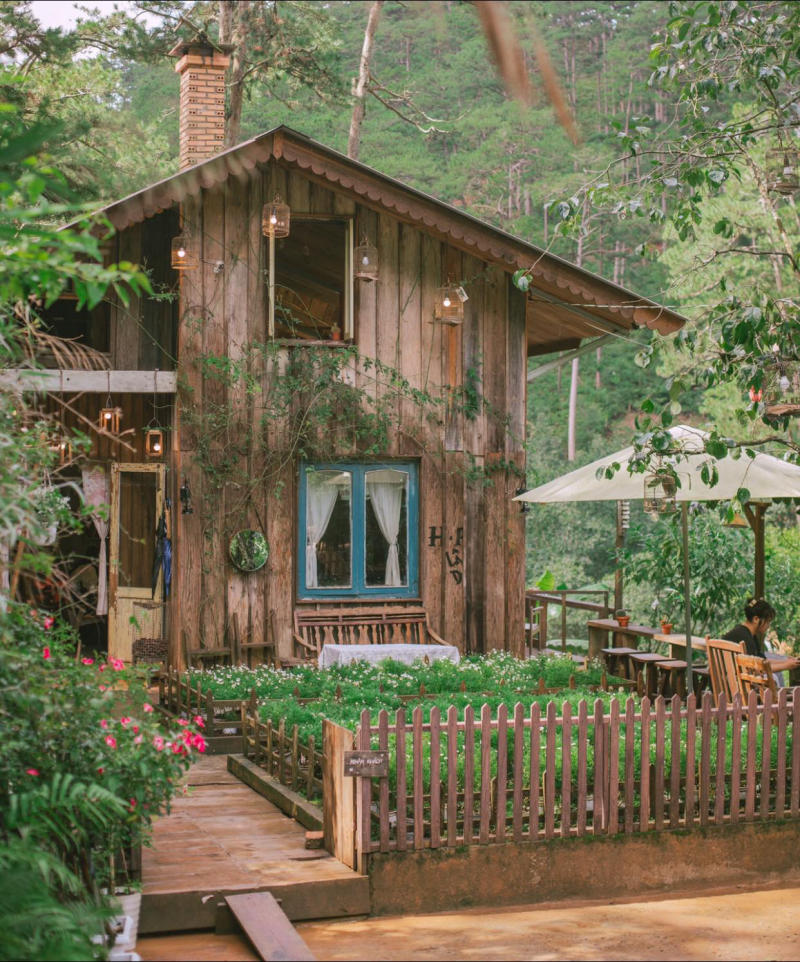 Halfway up the cafe, a small peaceful corner in the middle of romantic mountains and forests 2