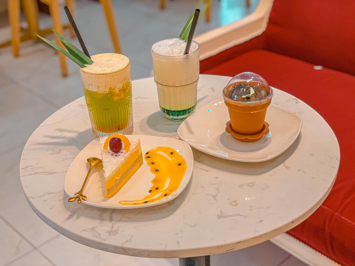 Search for the best cafes in Hanoi with Vietnamtravelio 5