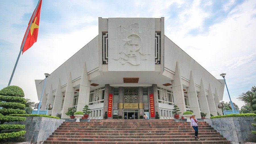 Save a 2-day itinerary for first-time visitors to Hanoi 10