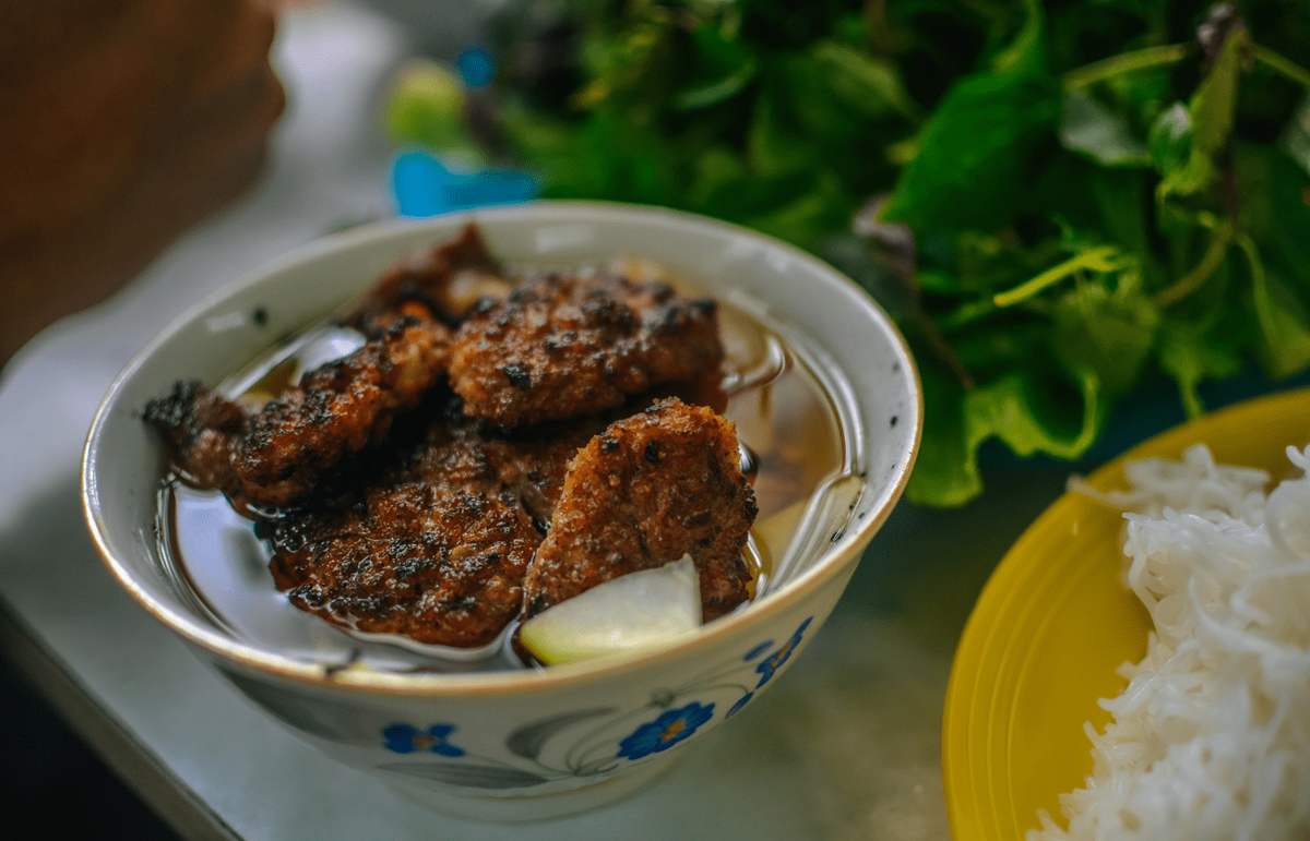 Tell you the top 10 famous Hanoi delicious bun cha restaurants in Hanoi 2