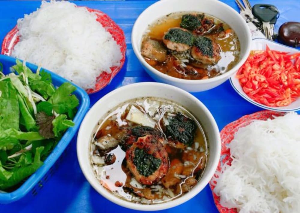 Tell you the top 10 famous Hanoi delicious bun cha restaurants in Hanoi 4