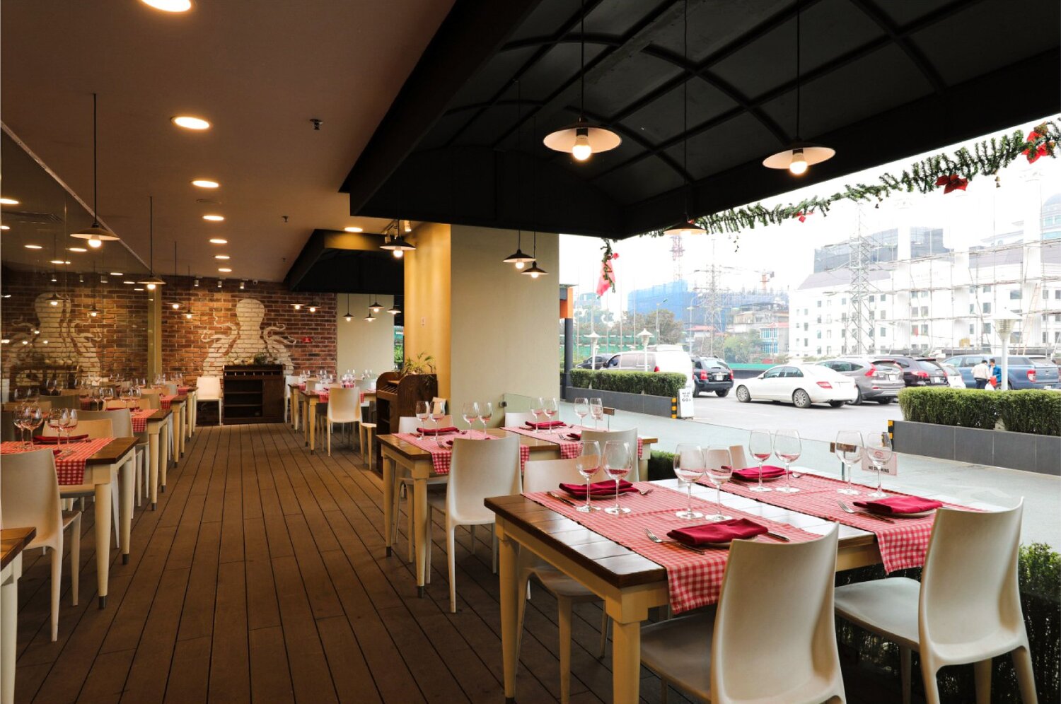 Mamma Mia Italian Restaurant - Authentic Italian cuisine in the heart of Hanoi 15