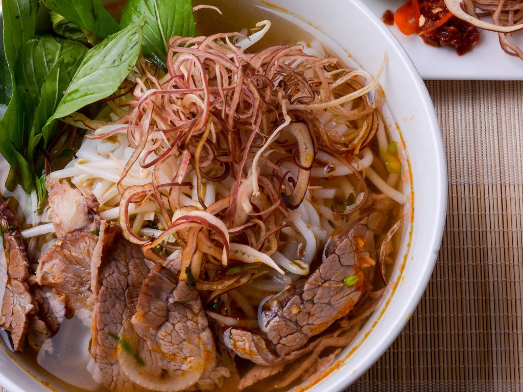 Fall in love with Mrs. Thuong's famous delicious Hue beef noodle soup 3