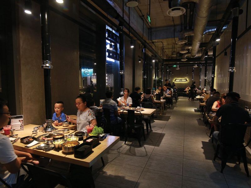 Meat and Meet - A buffet restaurant with Korean standards 10