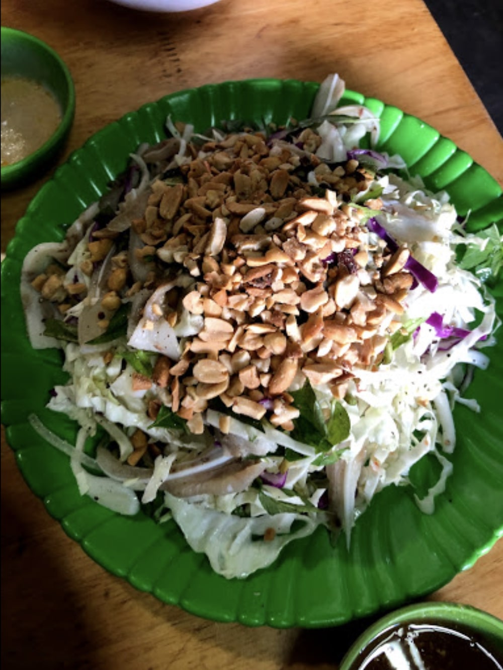 We invite you to join the Vietnamtravelio team to eat together at the famous Ba Toa Nha Go beef hot pot restaurant in Da Lat 9