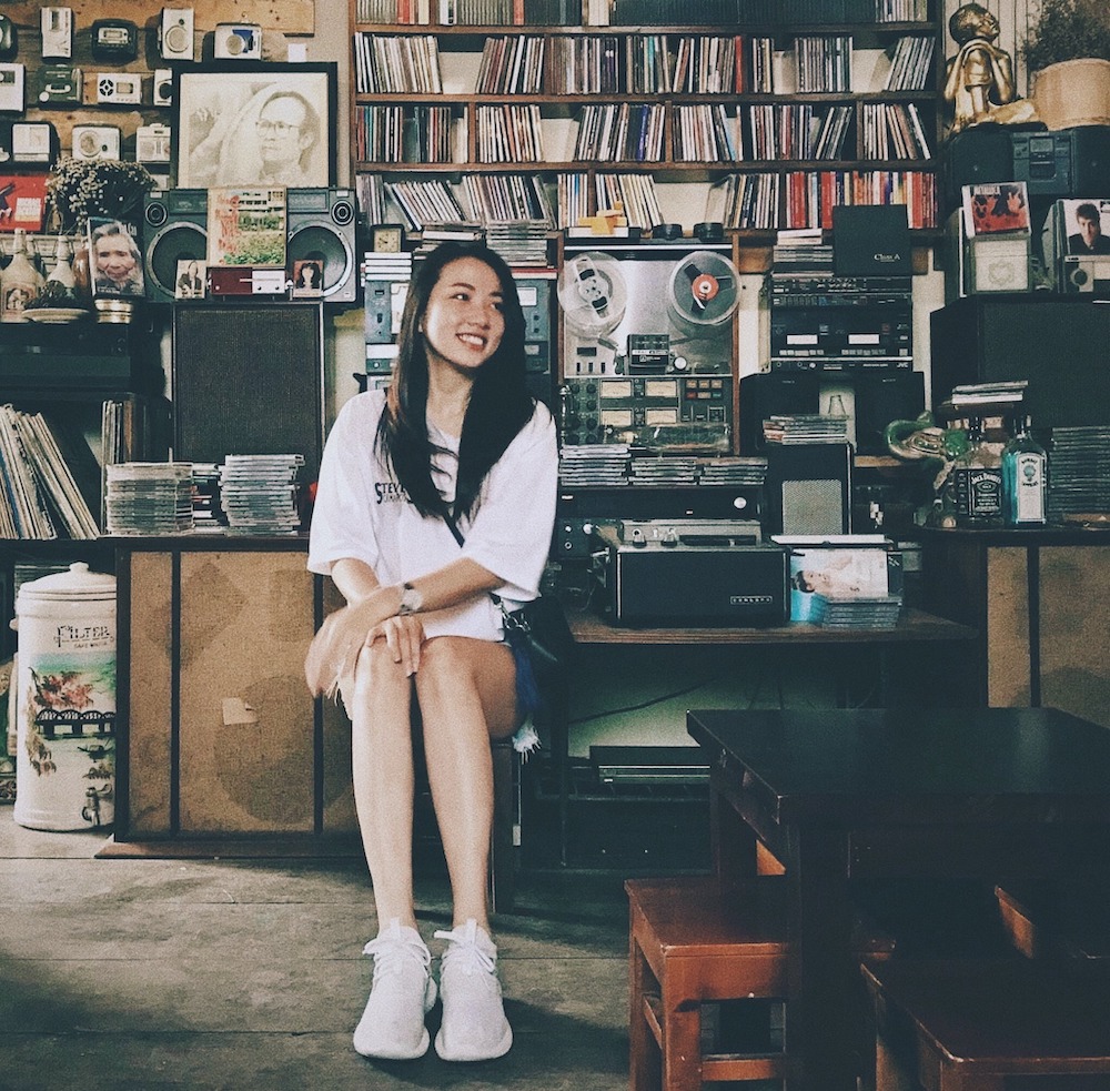Let's stop by Noi Café Da Nang to reminisce about the old days 8