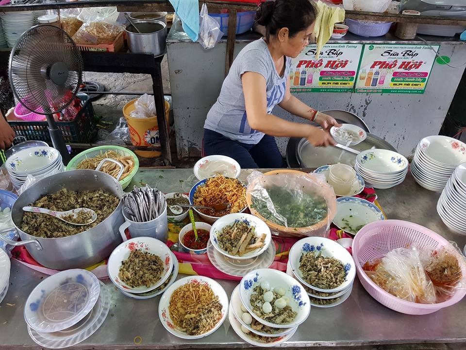 Ecstatic with the top 4 hottest rice noodle soup shops in Da Nang in 2024 5