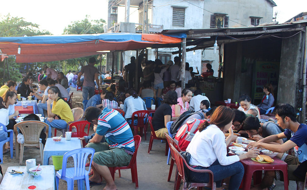 Ecstatic with the top 4 hottest rice noodle soup shops in Da Nang in 2024 3