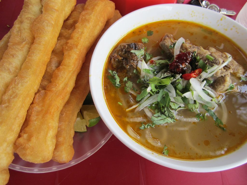 Ecstatic with the top 4 hottest rice noodle soup shops in Da Nang in 2024 4
