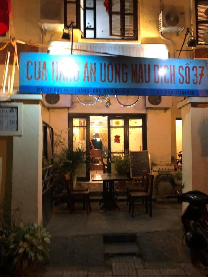 Going back to our grandparents' time in a subsidized rice restaurant in Hanoi 5