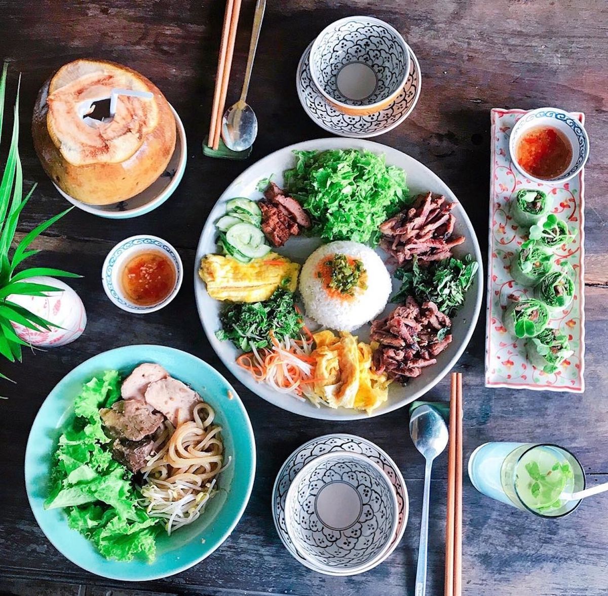 People of Am Phu sleep day and night flying to the Ancient Capital to eat Hue Am Phu Rice 10