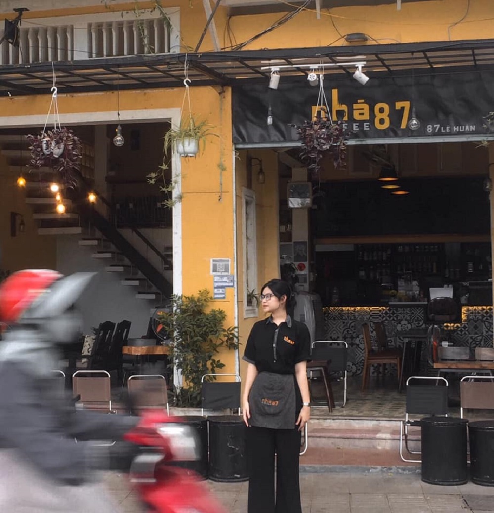 House 87 Coffee - Coffee shop with the most ideal study space in Hue 2