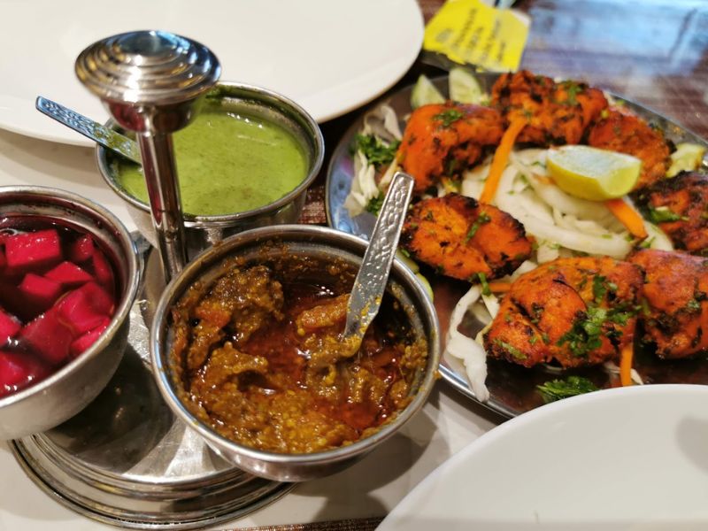 Top 10 famous Indian restaurants with authentic food in Saigon 3