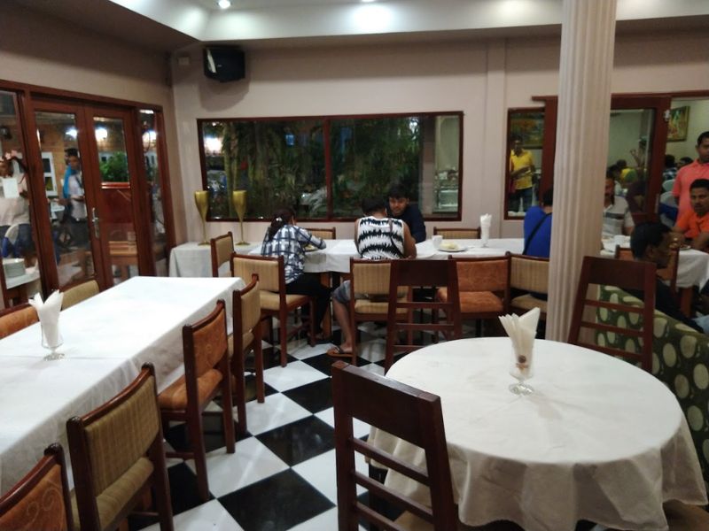 Top 10 famous Indian restaurants with authentic food in Saigon 7