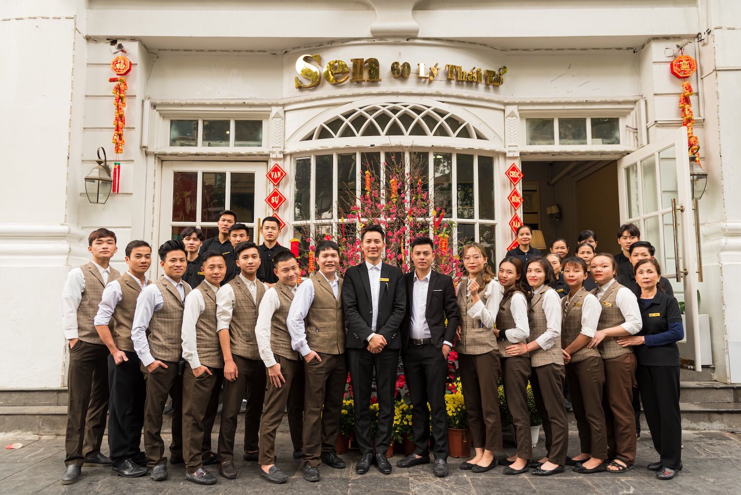 Sen Buffet Restaurant 60 Ly Thai To lemongrass in the heart of the capital 14