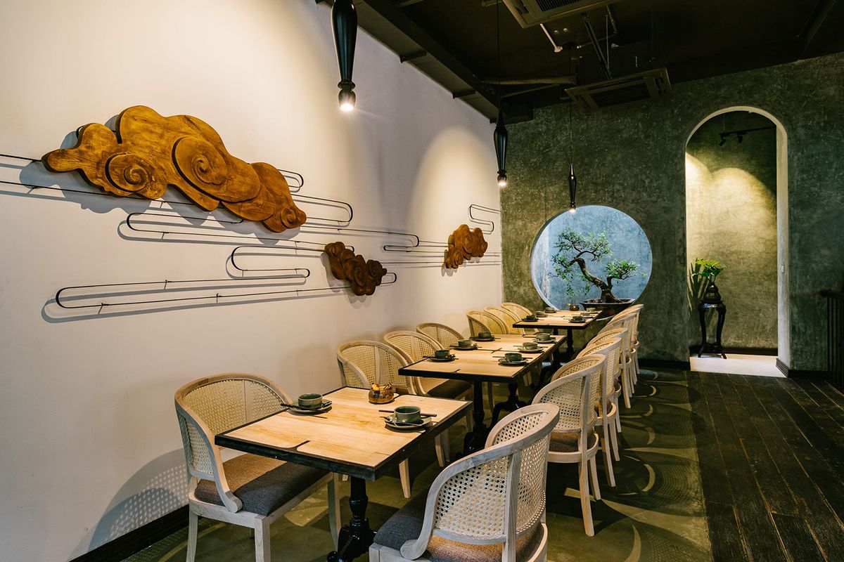 Sadhu Vegetarian Restaurant - High-class vegan culinary space 4