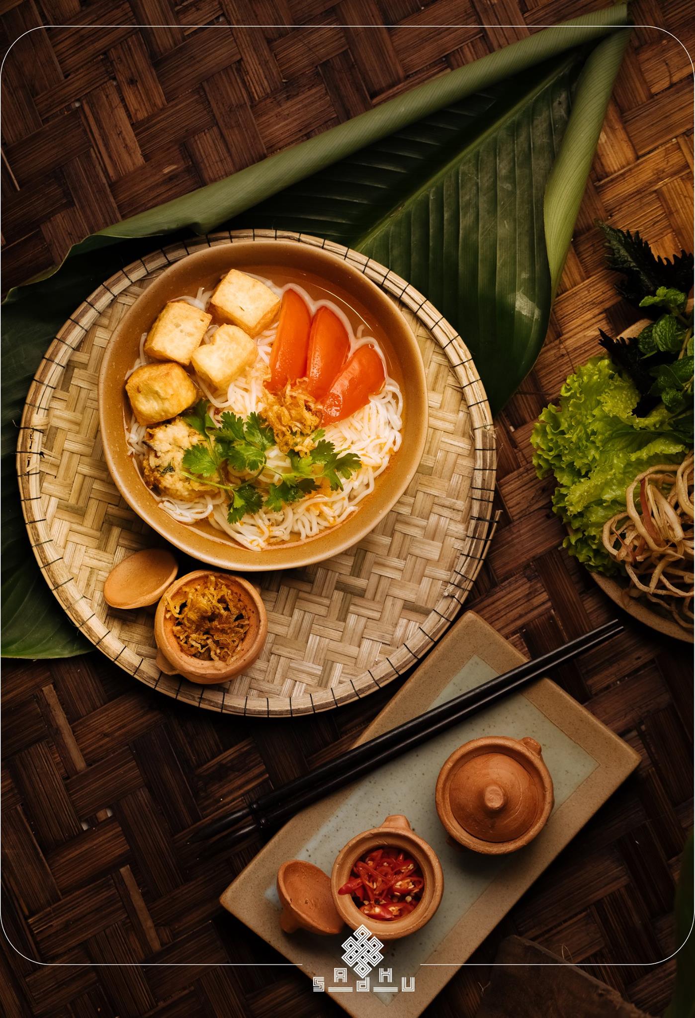 Sadhu Vegetarian Restaurant - High-class vegan culinary space 10