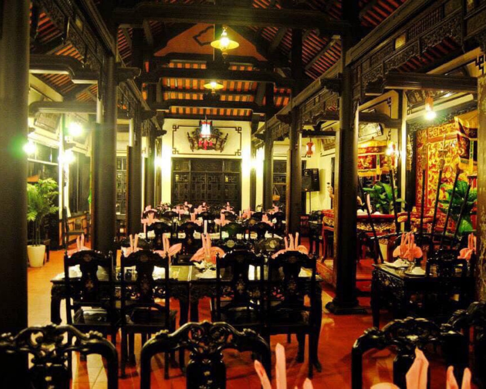 Palace Restaurant - Return to ancient Hue at Hue restaurant with unique royal style 3