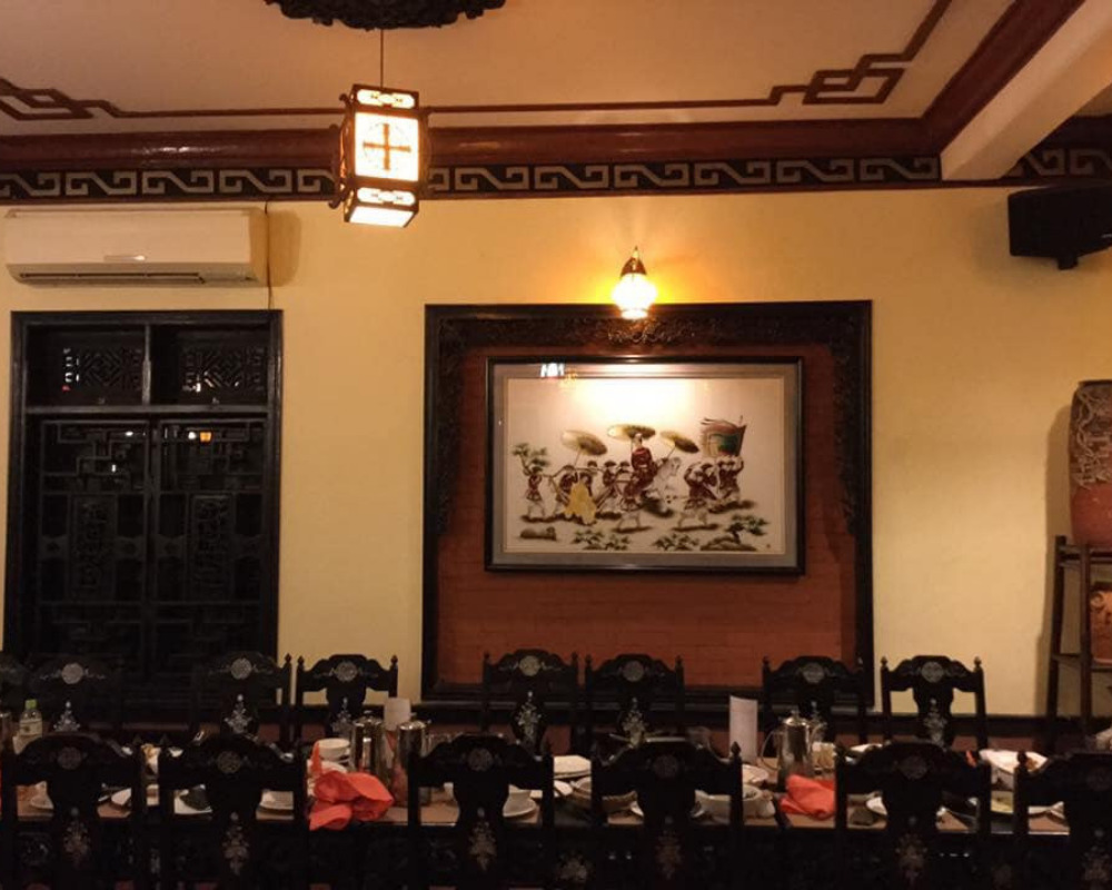 Palace Restaurant - Return to ancient Hue at Hue restaurant with unique royal style 4