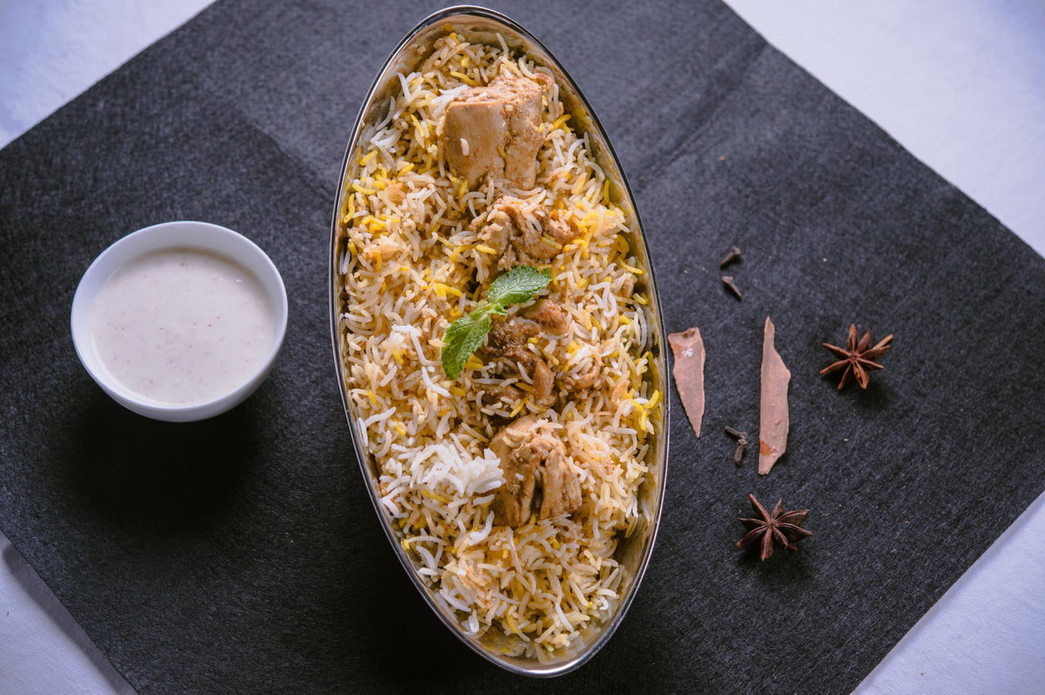 Dalcheeni Restaurant - Unique Indian restaurant in Capital 6