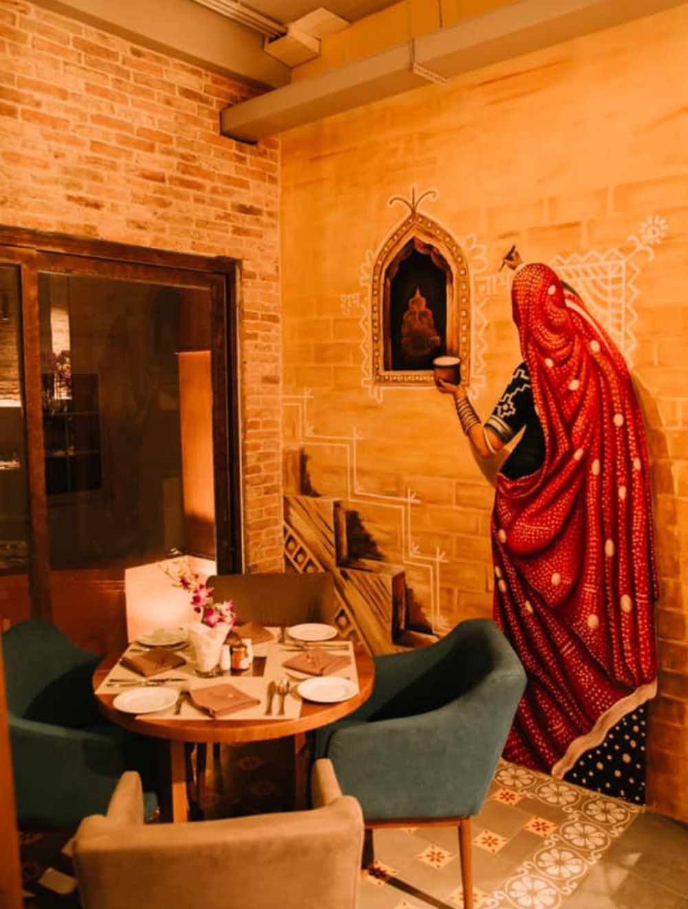 Dalcheeni Restaurant - Unique Indian restaurant in Capital 10