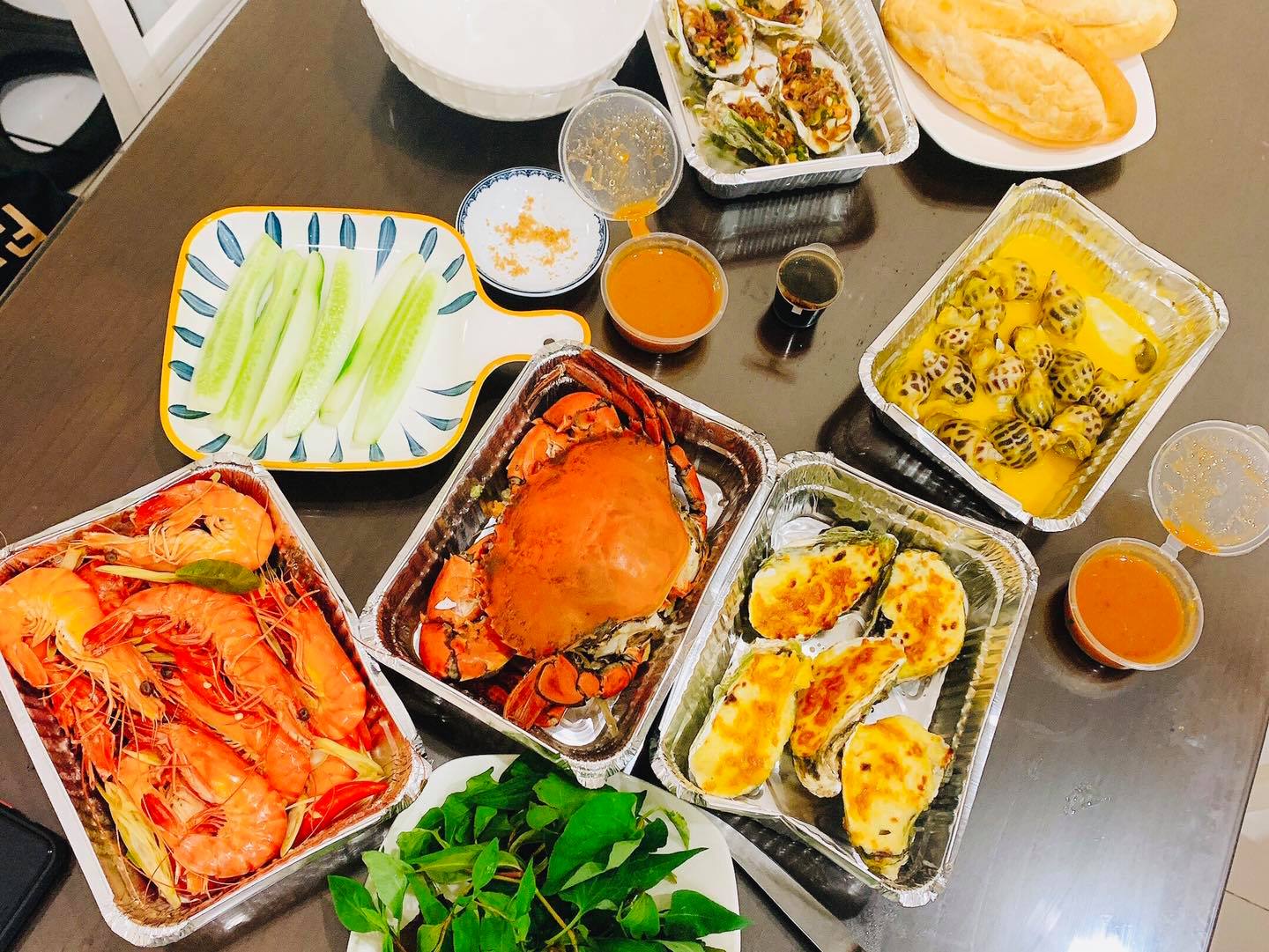 Tomato Seafood Restaurant - Team lacks seafood vitamins that cannot be missed in Hanoi 11