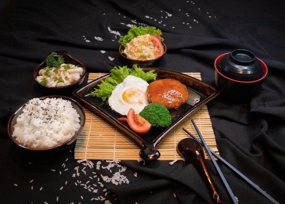 New Sake Restaurant - Japanese cuisine that makes many people 