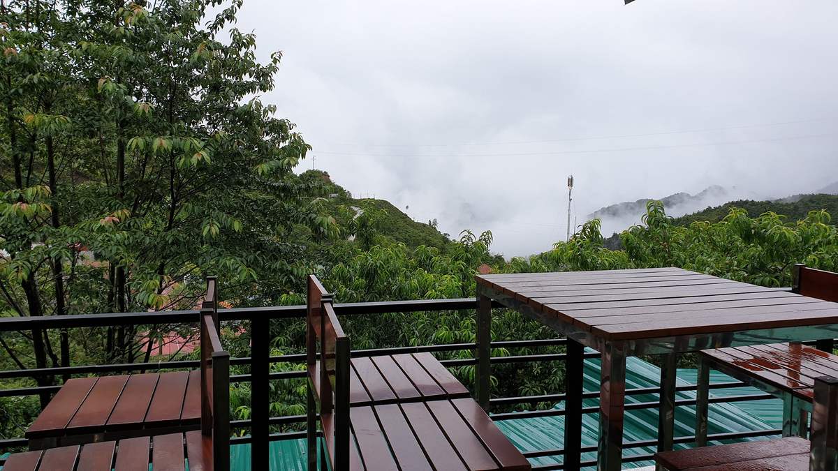 Song Nhi Sapa Restaurant - Be ecstatic with extremely fresh and delicious salmon dishes in the Northwest 5 region