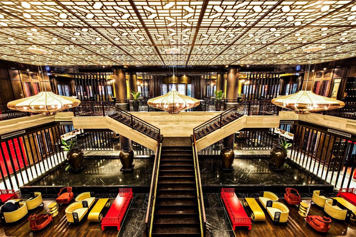 TungLok Heen Restaurant specializes in the most classy Chinese dishes in the capital