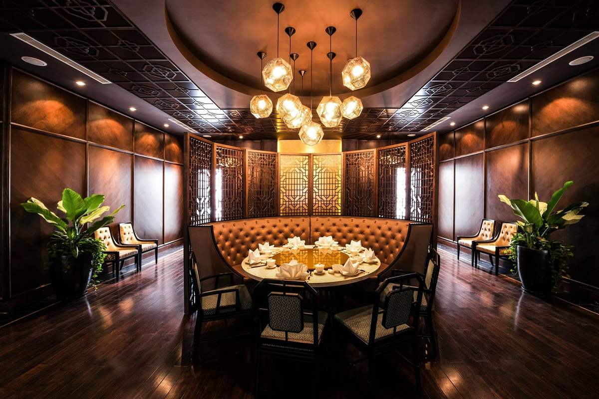 TungLok Heen Restaurant specializes in the most classy Chinese dishes in the capital 4