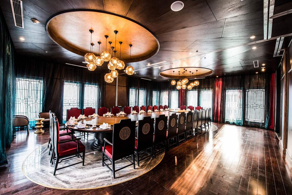 TungLok Heen Restaurant specializes in the most classy Chinese dishes in the capital 5