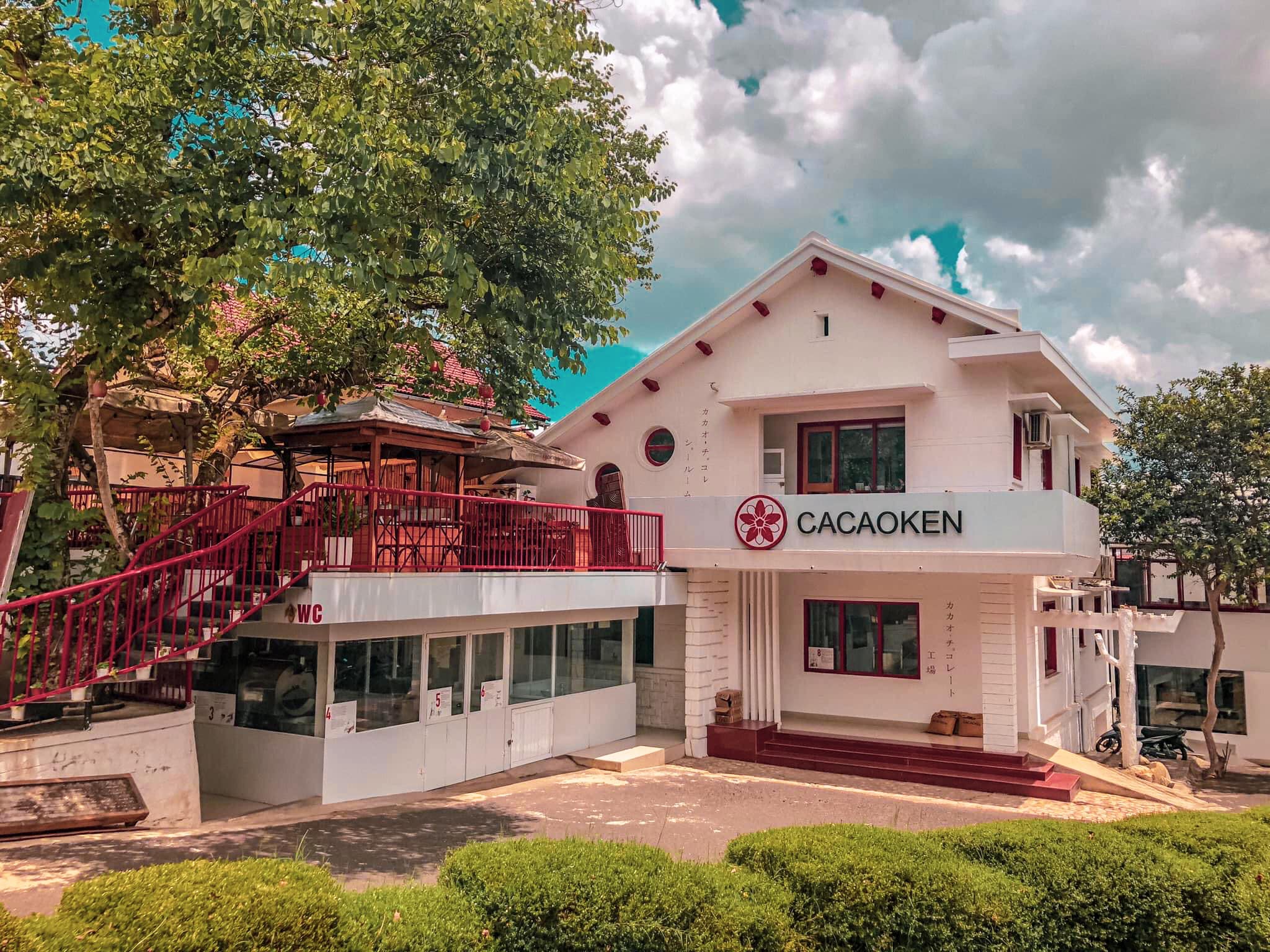 Sip a cup of authentic chocolate at Japanese-style Cacaoken Coffee Da Lat 2