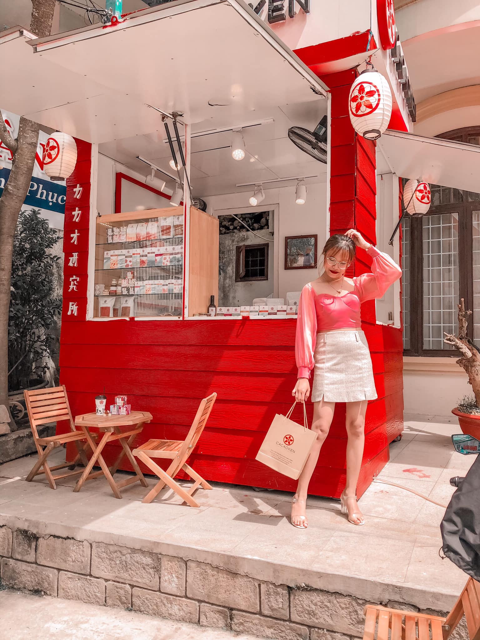 Sip a cup of authentic chocolate at Japanese-style Cacaoken Coffee Da Lat 4