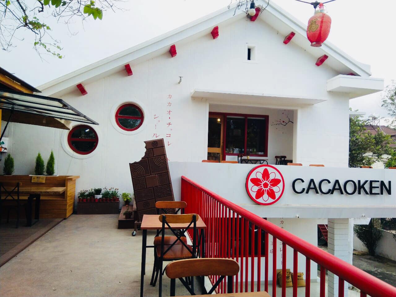 Sip a cup of authentic chocolate at Japanese-style Cacaoken Coffee Da Lat 6