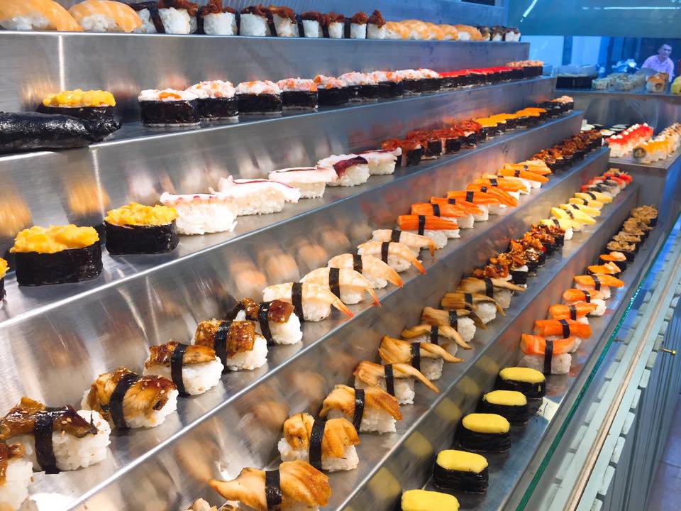 Get full immediately with the menu of +200 delicious and attractive dishes at Hadu Sushi 6