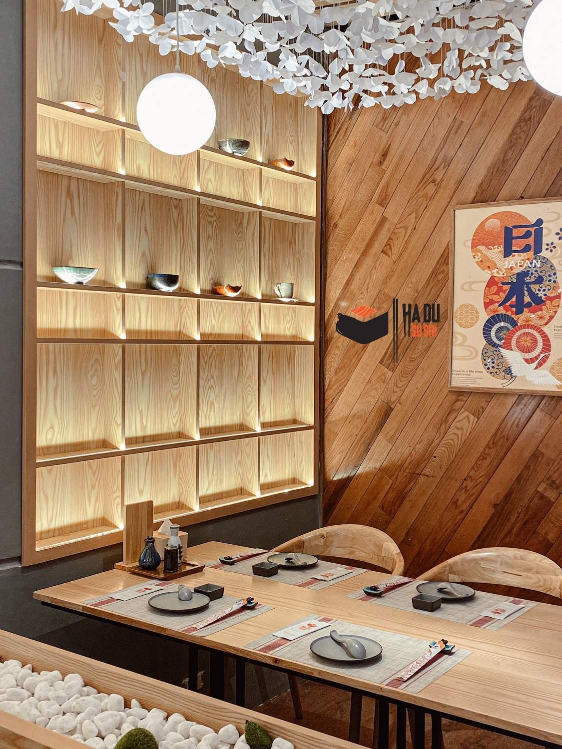 Get full immediately with the menu of +200 delicious and attractive dishes at Hadu Sushi 29