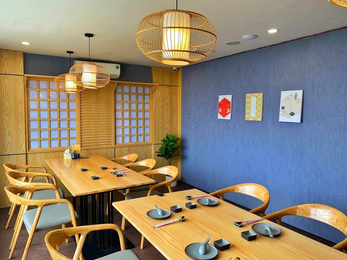 Get full immediately with the menu of +200 delicious and attractive dishes at Hadu Sushi 30