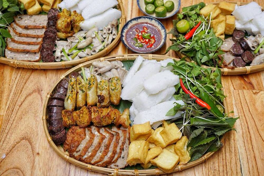 Bombardment of 7 vermicelli shops with tofu and shrimp paste in Hanoi caused trauma 3