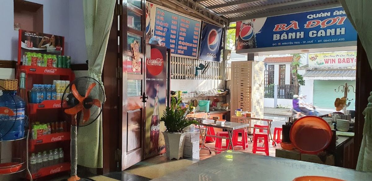 Bombardment of Mrs. Doi's famous and delicious Banh Canh restaurant in Hue 3
