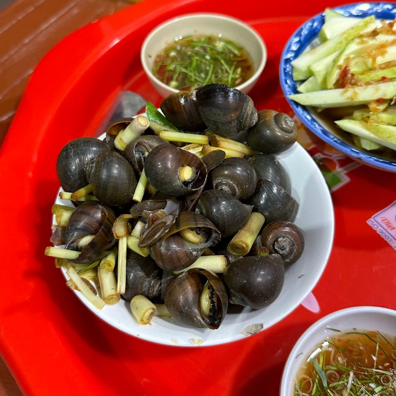 Enjoy boiled snails in Hanoi with top 15 famous delicious restaurants